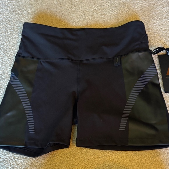 Athleta Pants - NWT Athleta Allyson Felix Legend Black Women's Athletic Shorts